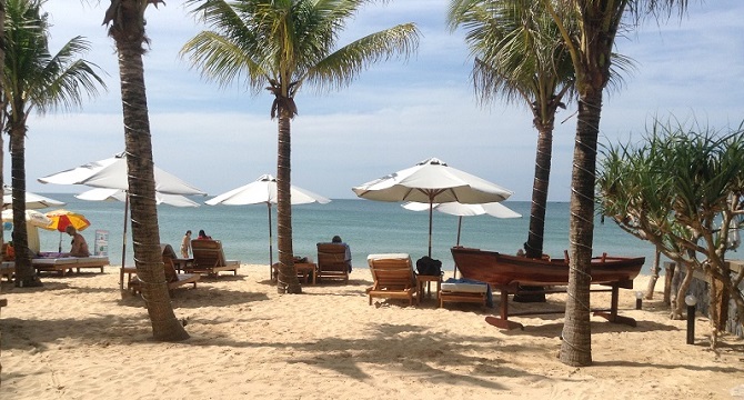 Coral Bay Resort